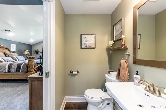 $700,000 | 22 Highland Drive, East Aurora, NY 14052