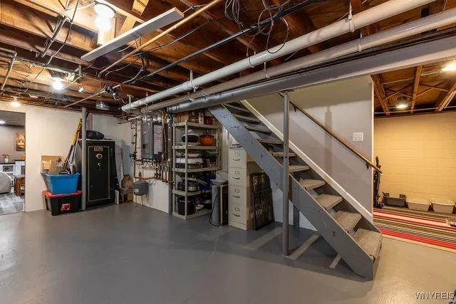 $700,000 | 22 Highland Drive, East Aurora, NY 14052