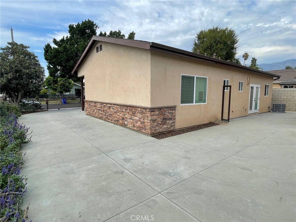 1838 Wardell Avenue Duarte, CA 91010 - Photo 12 of 14 a view of a house with a yard