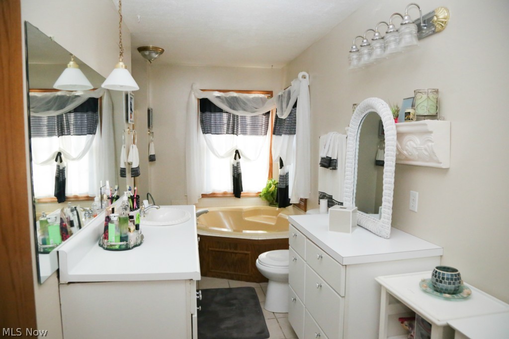 1668 Jacoby Road Akron, OH 44321 - Photo 22 of 22 Master bathroom
