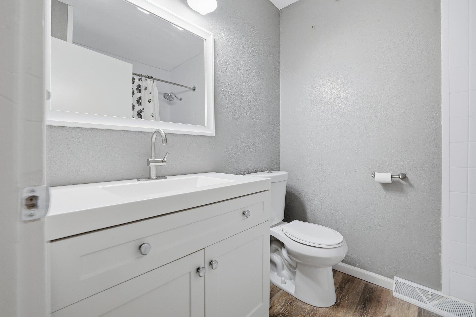 5761 North 97th Street Milwaukee, WI 53225 - Photo 19 of 24 020_ACAM3167