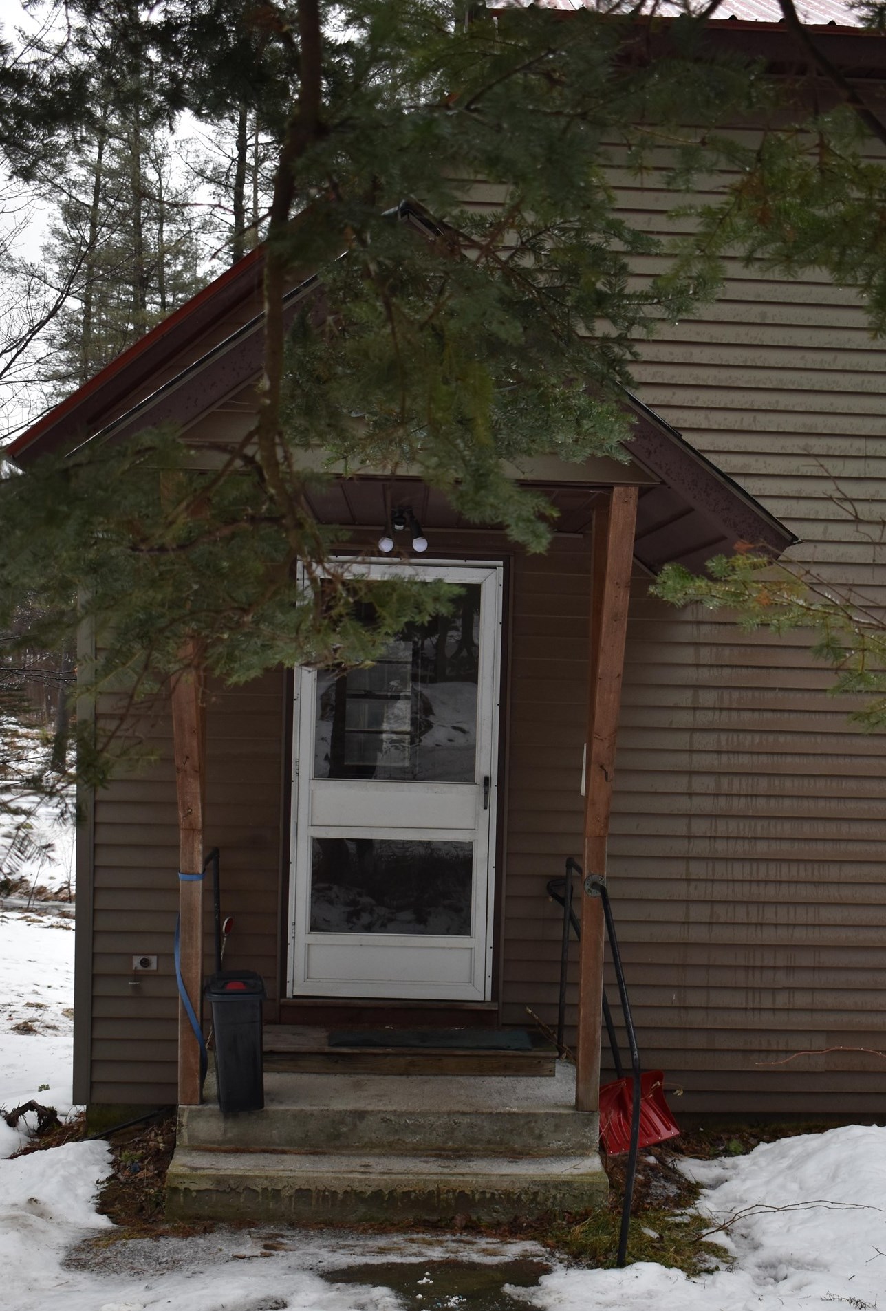 310 West Jamaica Road Stratton, VT 05360 - Photo 3 of 23