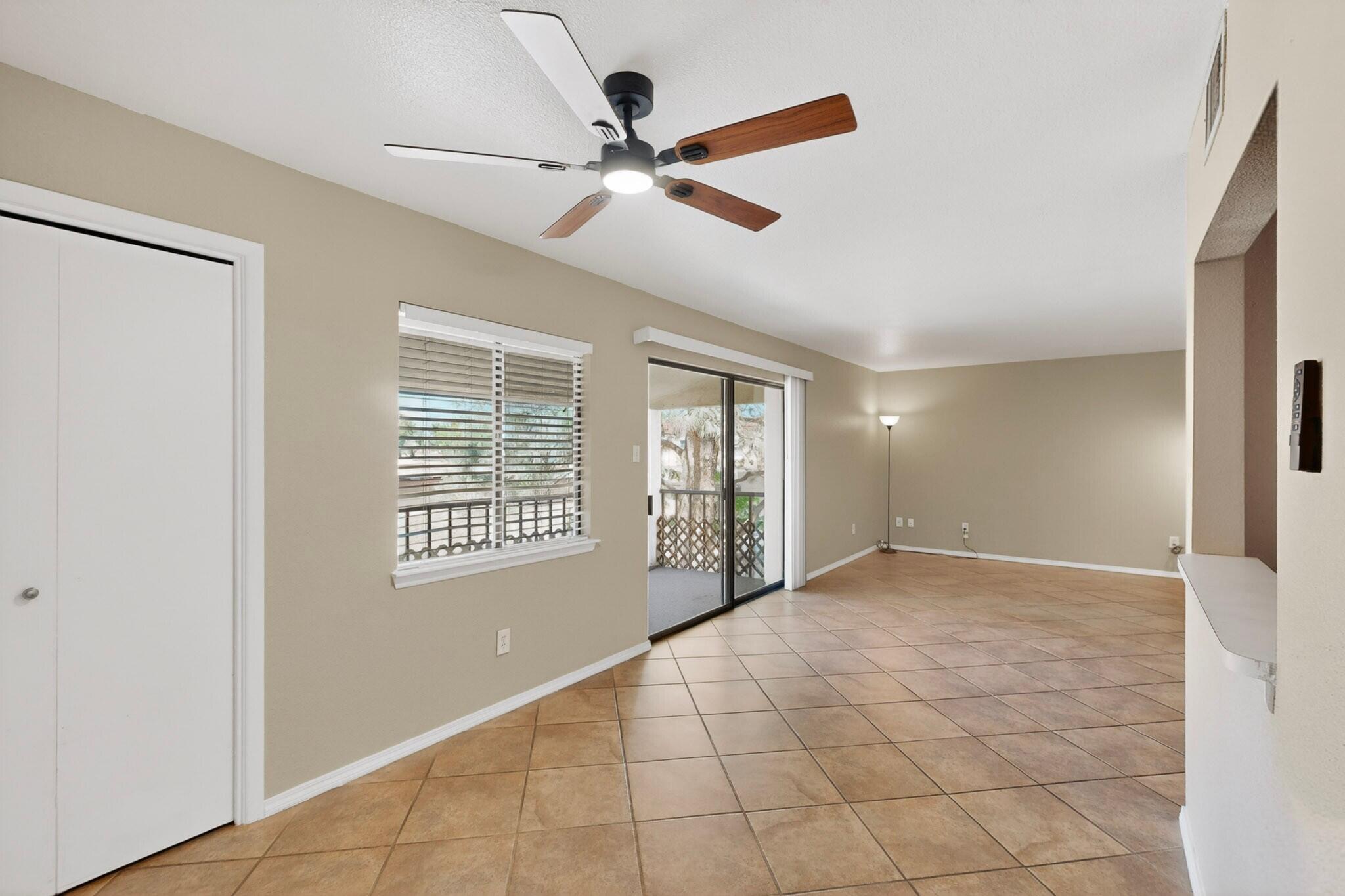 921 Country Club Drive Southeast, Unit J Rio Rancho, NM 87124 - Photo 7 of 35 Gallery Image 7