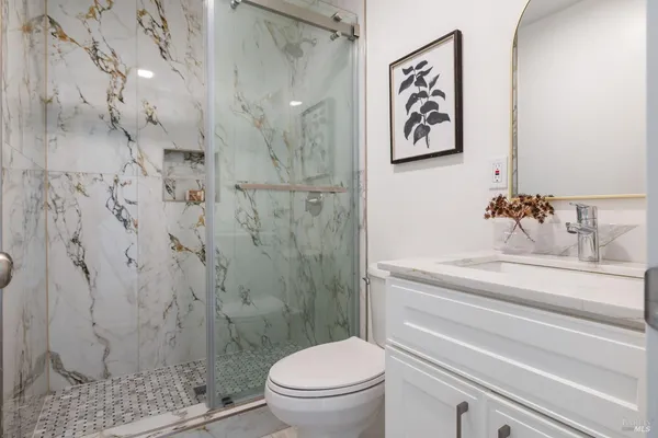 $1,249,000 | 1109-1111 St Vincent Court, Petaluma, CA 94954