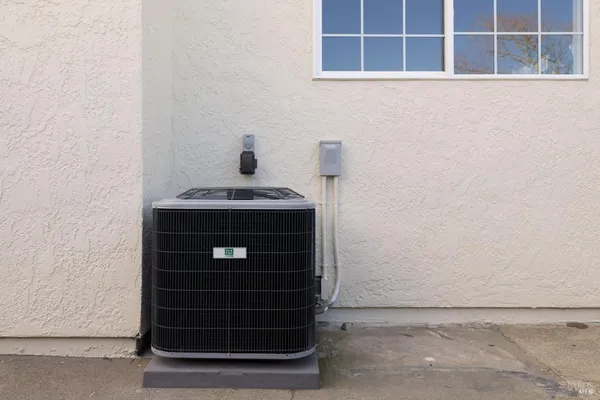 $1,249,000 | 1109-1111 St Vincent Court, Petaluma, CA 94954