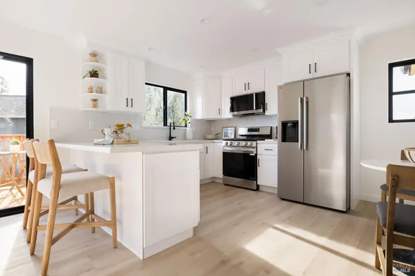 $1,249,000 | 1109-1111 St Vincent Court, Petaluma, CA 94954