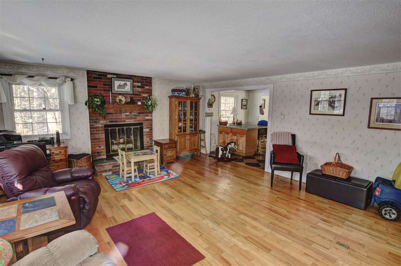 31 Moss Road Lebanon, NH 03766 - Photo 5 of 39 Gallery Image 5
