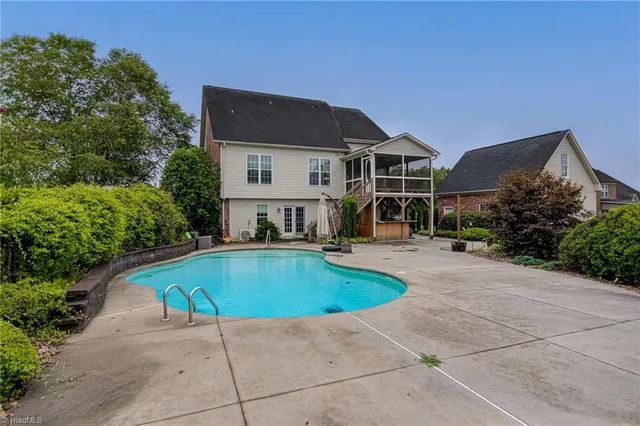 $649,900 | 112 Redberry Lane, Winston-Salem, NC 27107