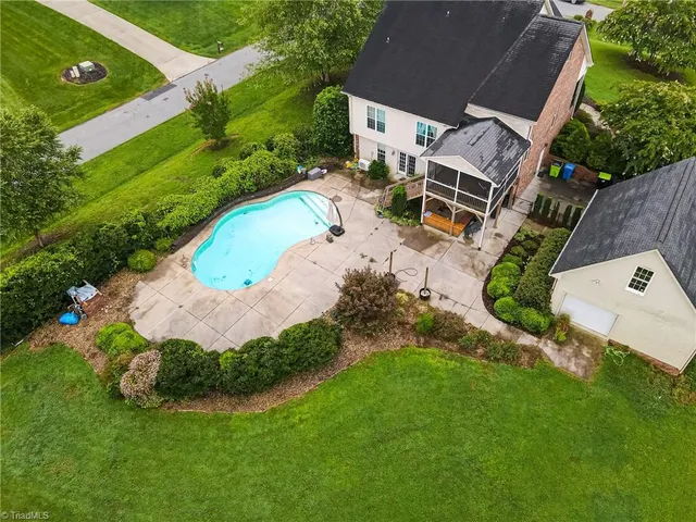 $649,900 | 112 Redberry Lane, Winston-Salem, NC 27107