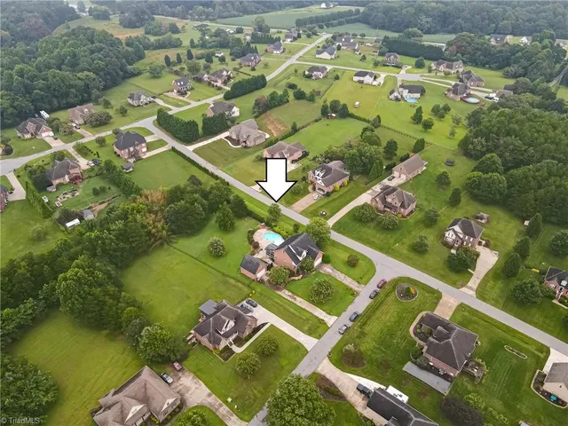 $649,900 | 112 Redberry Lane, Winston-Salem, NC 27107