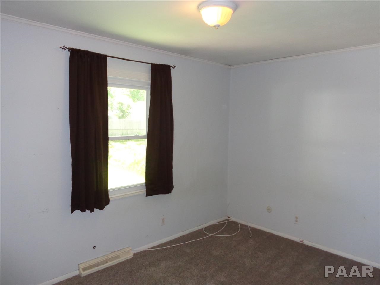 6108 North Randwick Road Peoria, IL 61615 - Photo 14 of 17 Gallery Image 14