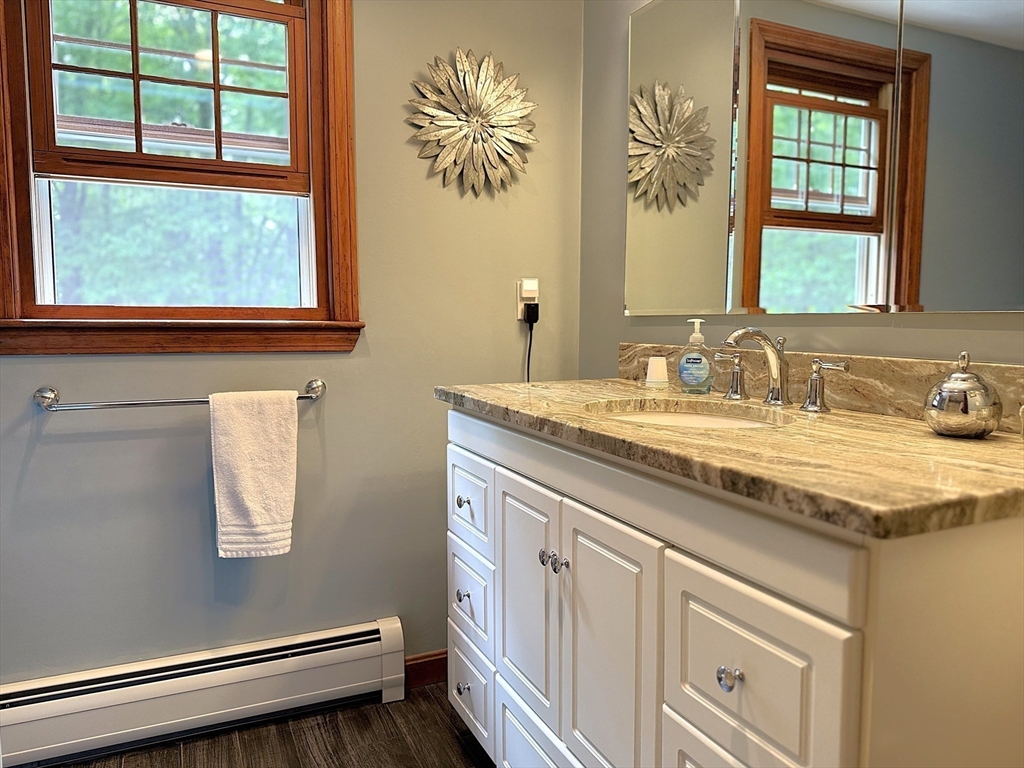 4 Riverwood Road Kingston, NH 03848 - Photo 31 of 42