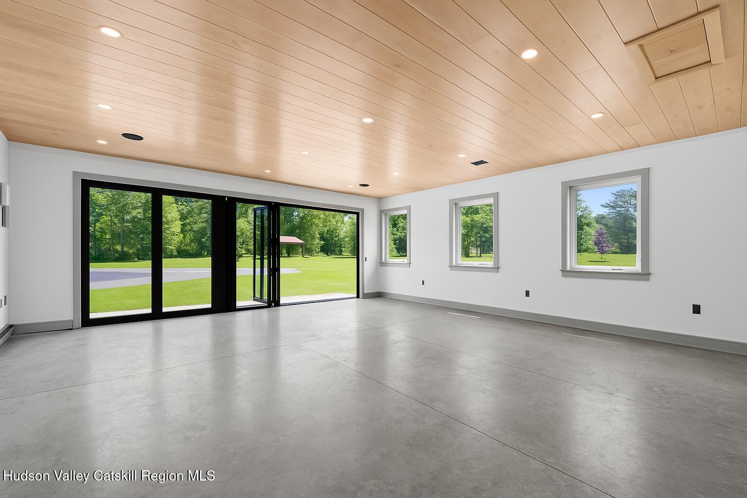 1248 Albany Post Road Gardiner, NY 12525 - Photo 34 of 44 an empty room with windows and view