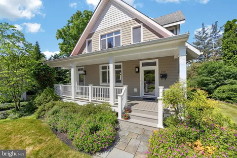 $1,095,000 | 312 North Washington Street, Kennett Square, PA 19348