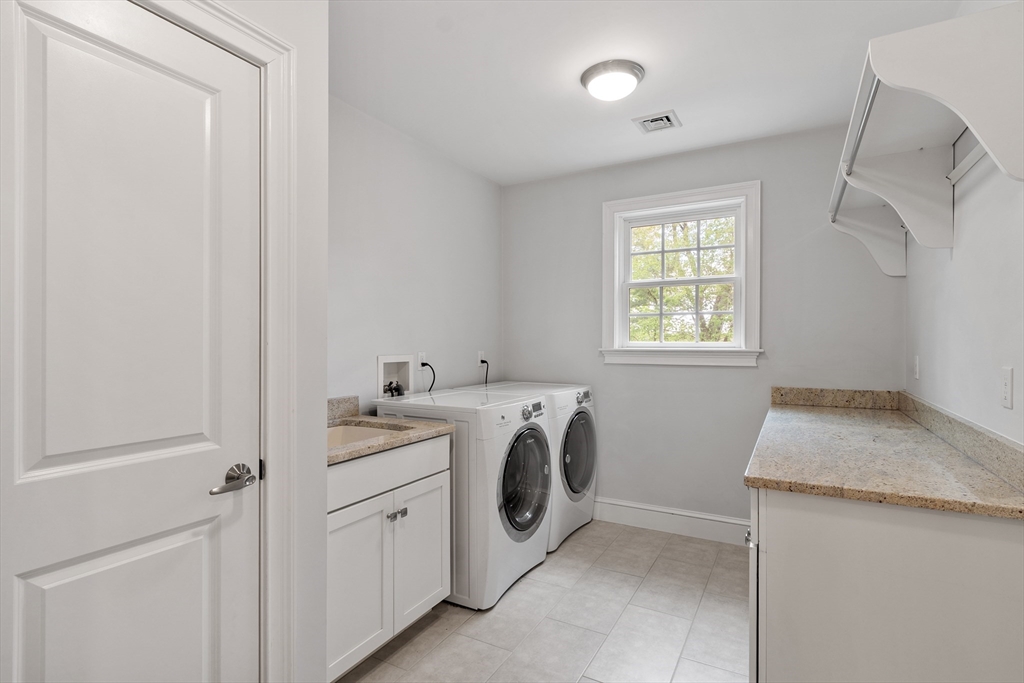 14 Flintlock Road Lexington, MA 02420 - Photo 33 of 41