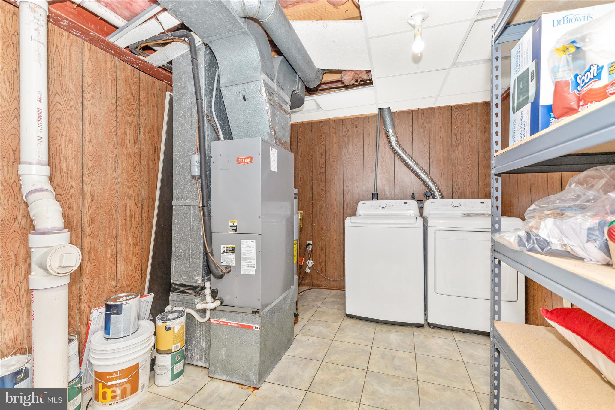 8204 Red Wing Court Frederick, MD 21701 - Photo 28 of 58 a utility room with dryer and washer