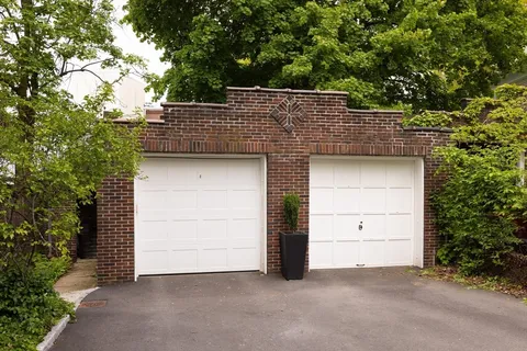$1,165,000 | 255 Walnut Street, Unit B, Brookline, MA 02445