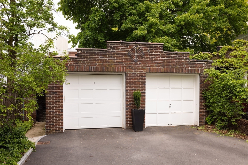255 Walnut Street, Unit B Brookline, MA 02445 - Photo 17 of 19