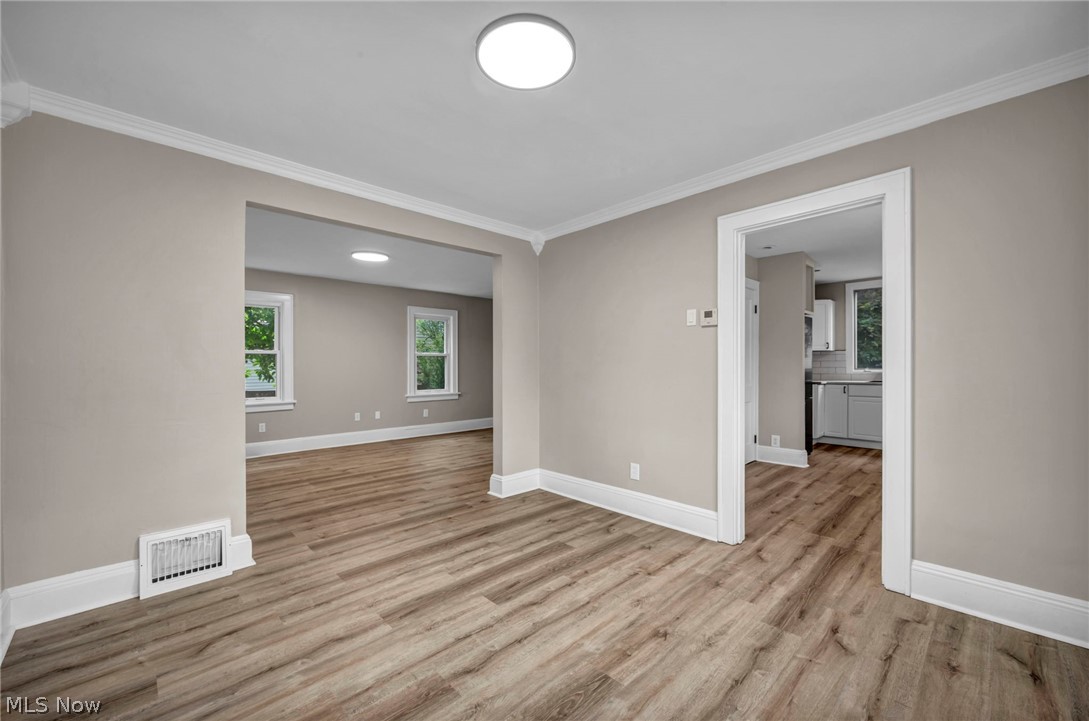 825 Dan Street Akron, OH 44310 - Photo 6 of 44