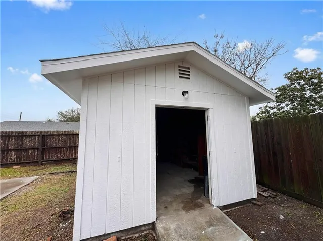 $269,900 | 4053 Donaho Drive, Corpus Christi, TX 78413