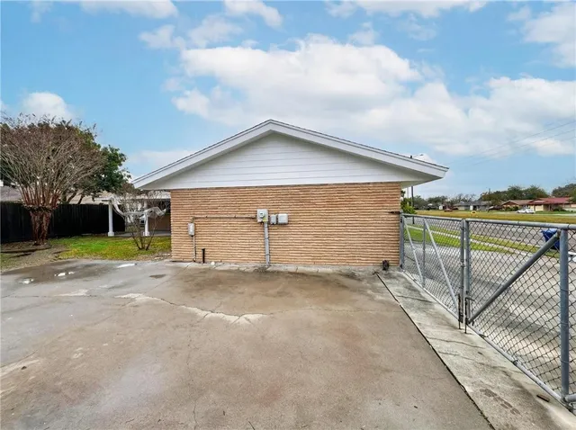 $269,900 | 4053 Donaho Drive, Corpus Christi, TX 78413