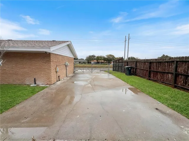 $269,900 | 4053 Donaho Drive, Corpus Christi, TX 78413