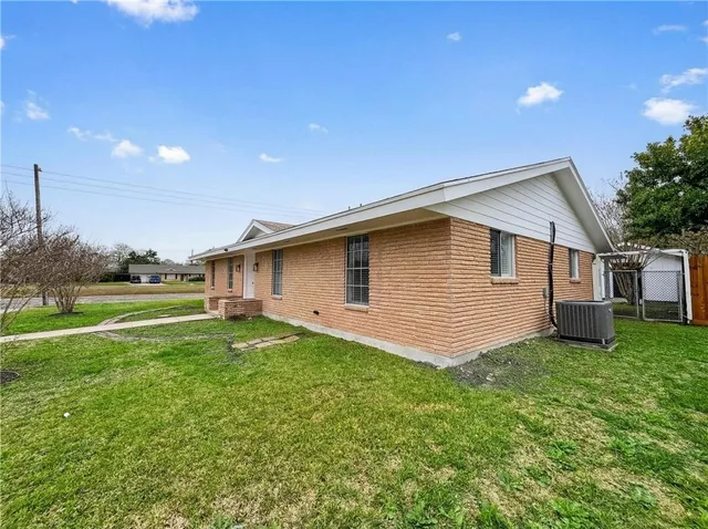 $269,900 | 4053 Donaho Drive, Corpus Christi, TX 78413