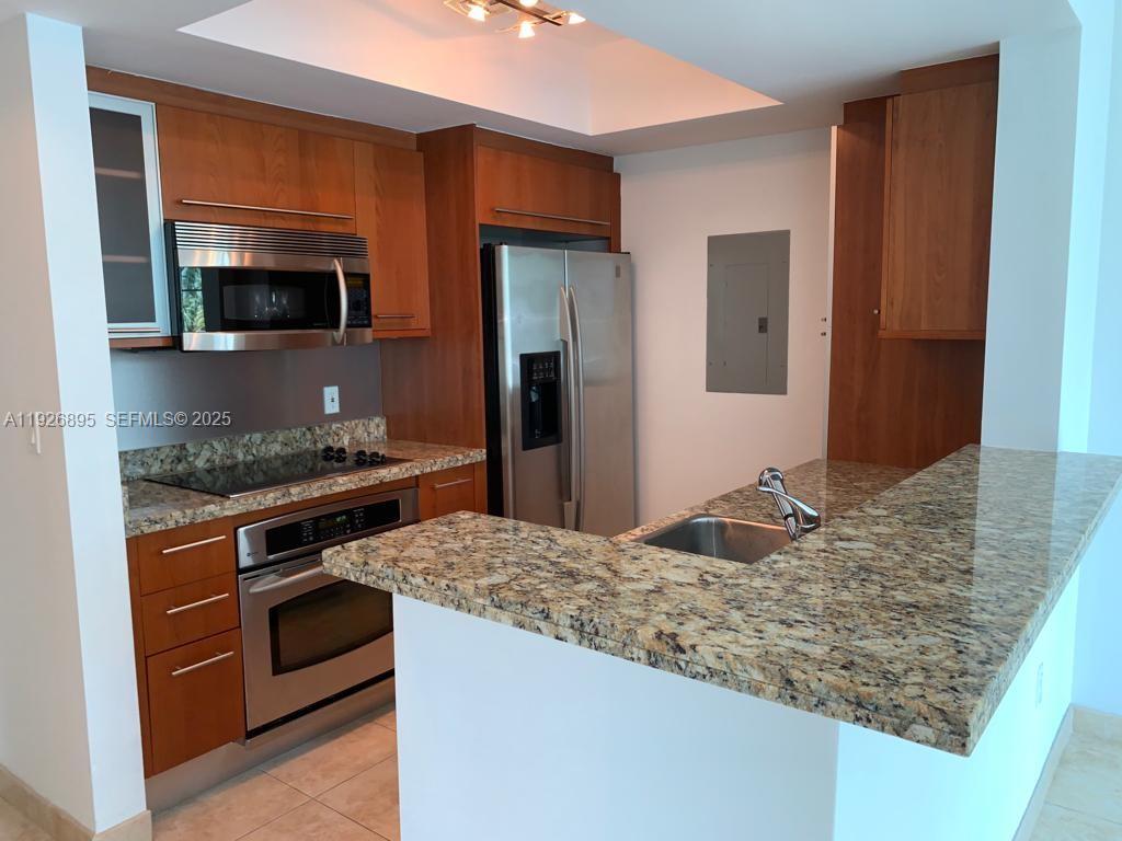 110 Washington Avenue, Unit 1405 Miami Beach, FL 33139 - Photo 3 of 16