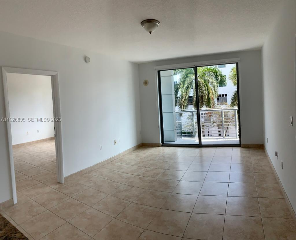 110 Washington Avenue, Unit 1405 Miami Beach, FL 33139 - Photo 5 of 16
