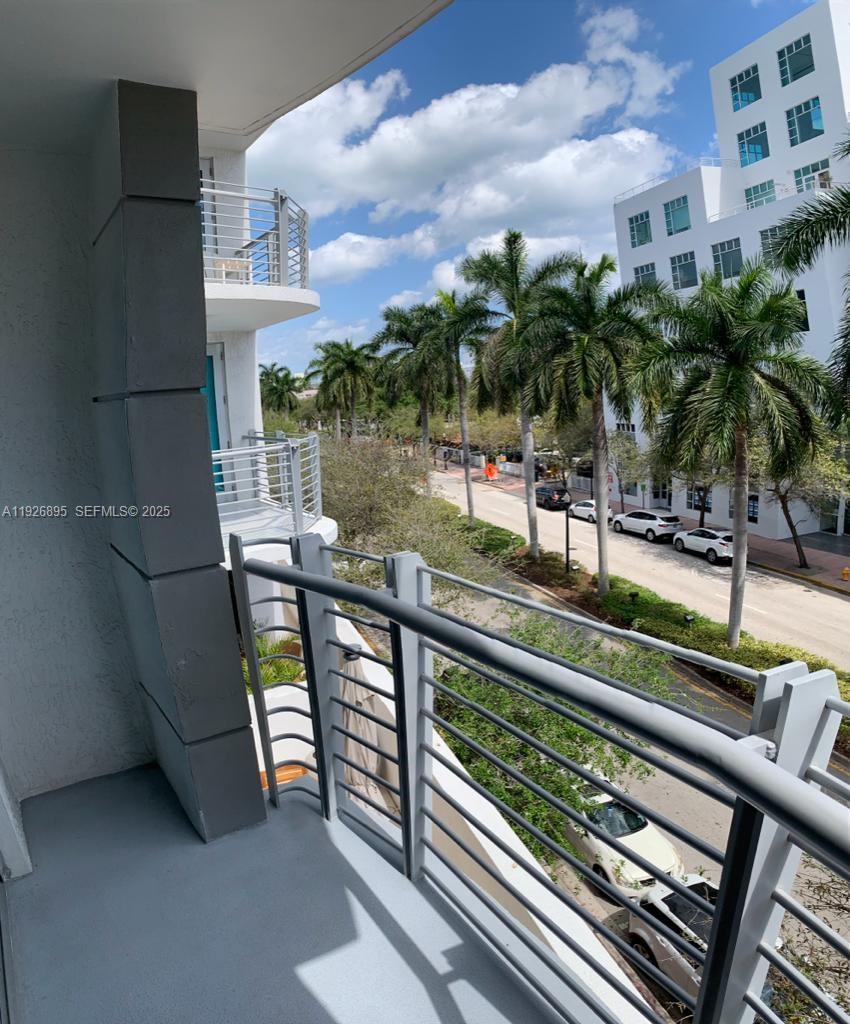 110 Washington Avenue, Unit 1405 Miami Beach, FL 33139 - Photo 6 of 16
