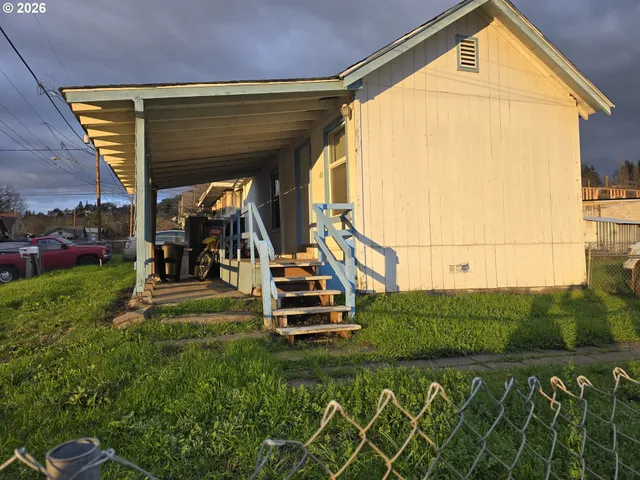 $185,000 | 413 Northeast Boston Street, Roseburg, OR 97470