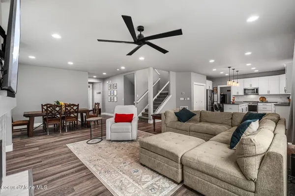 $825,000 | 3752 North Shelburne Loop, Post Falls, ID 83854