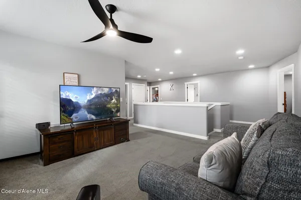 $825,000 | 3752 North Shelburne Loop, Post Falls, ID 83854