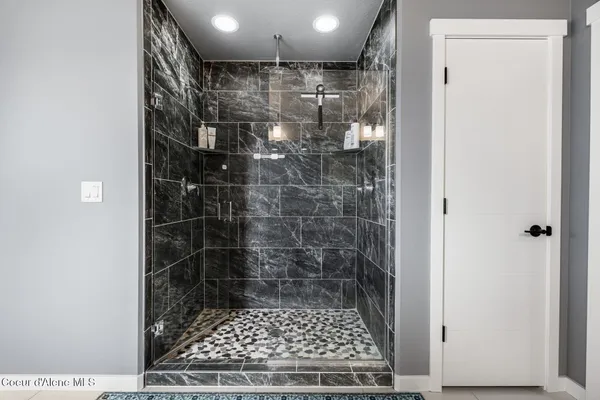 $825,000 | 3752 North Shelburne Loop, Post Falls, ID 83854