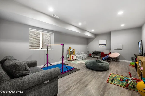 $825,000 | 3752 North Shelburne Loop, Post Falls, ID 83854