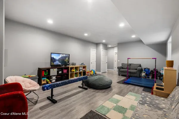 $825,000 | 3752 North Shelburne Loop, Post Falls, ID 83854