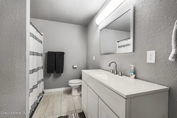 $825,000 | 3752 North Shelburne Loop, Post Falls, ID 83854