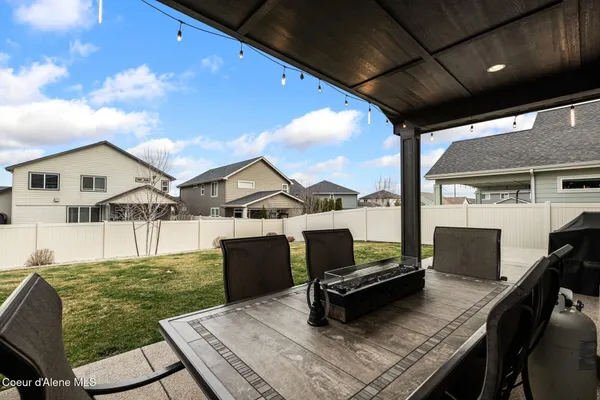 $825,000 | 3752 North Shelburne Loop, Post Falls, ID 83854