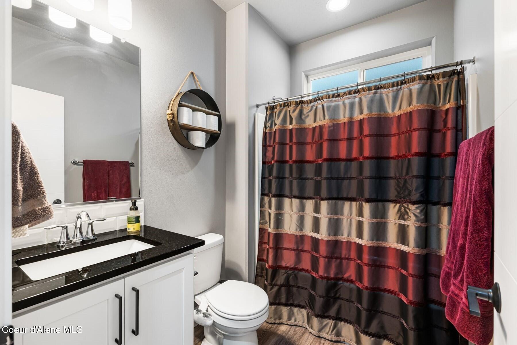 3752 North Shelburne Loop Post Falls, ID 83854 - Photo 6 of 76 Main Level Full Bathroom