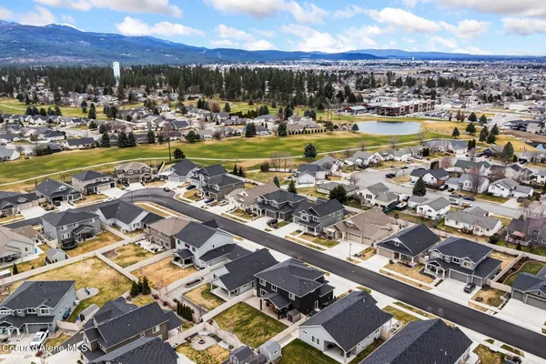 $825,000 | 3752 North Shelburne Loop, Post Falls, ID 83854