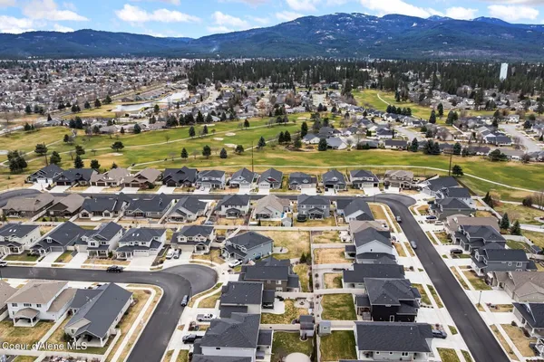 $825,000 | 3752 North Shelburne Loop, Post Falls, ID 83854