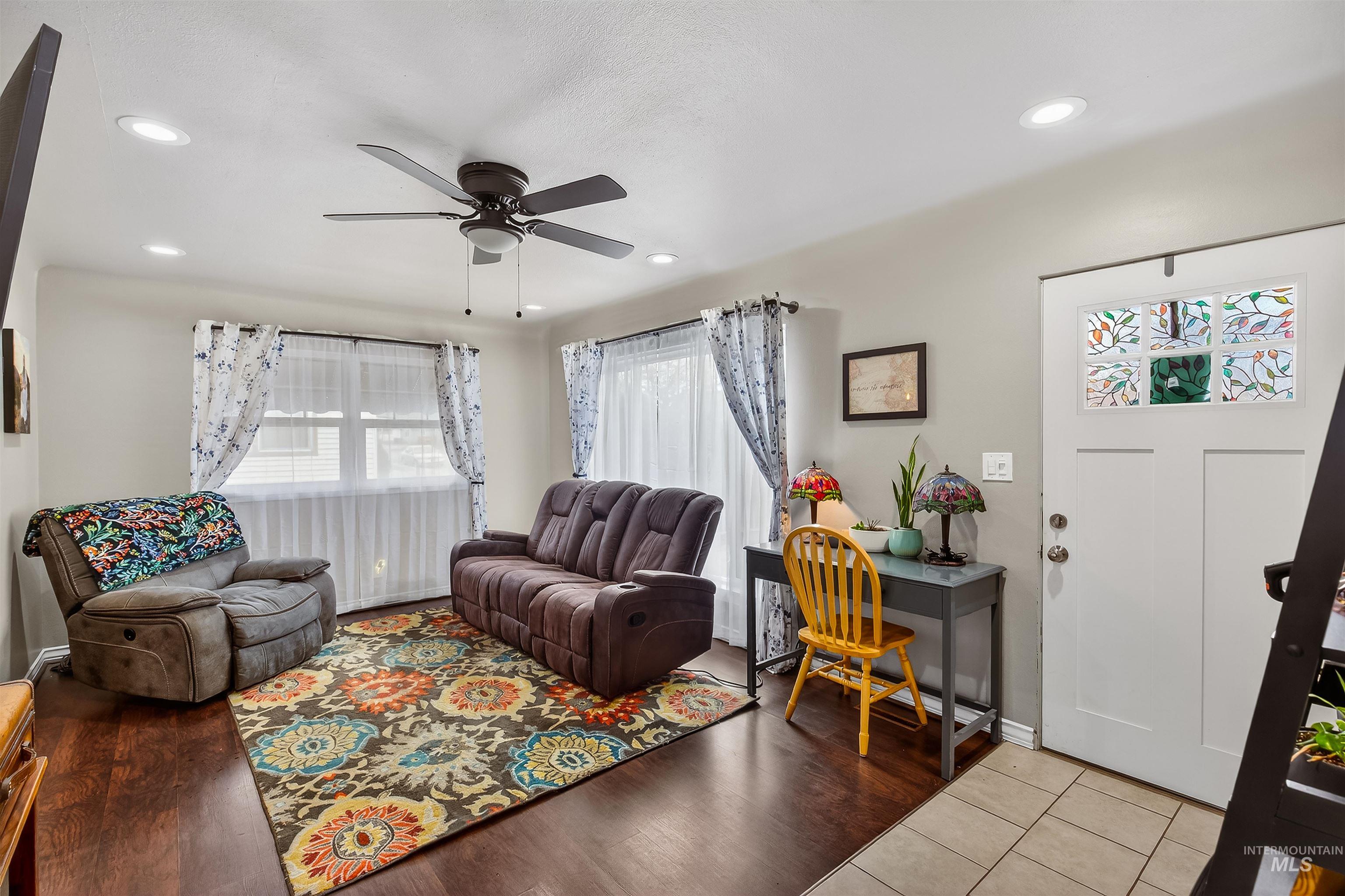 835 12th Street Clarkston, WA 99403 - Photo 6 of 39 Living room featuring light wood-type flooring, ceiling fan, and recessed lighting