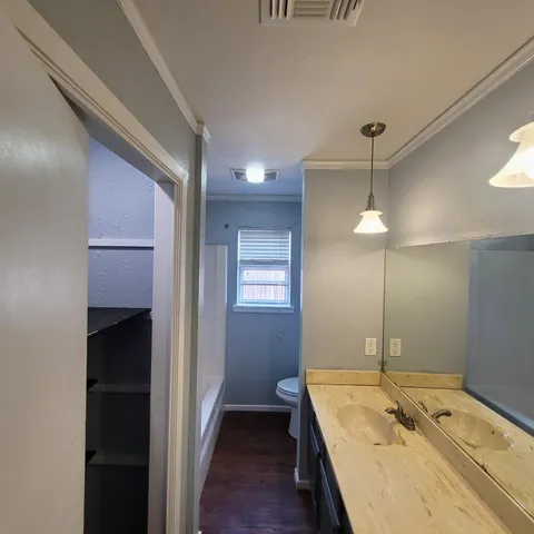 $190,000 | 104 Holly Circle, Levelland, TX 79336