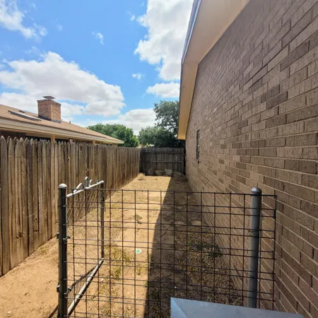 $190,000 | 104 Holly Circle, Levelland, TX 79336