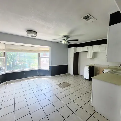 $190,000 | 104 Holly Circle, Levelland, TX 79336