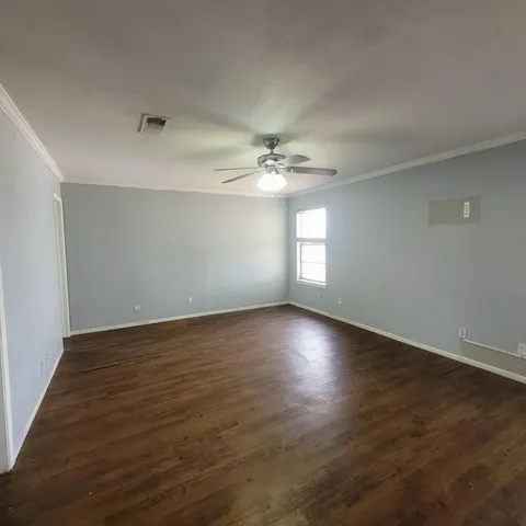 $190,000 | 104 Holly Circle, Levelland, TX 79336