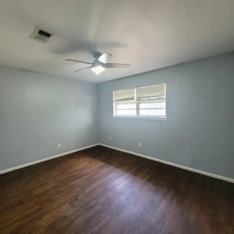 $190,000 | 104 Holly Circle, Levelland, TX 79336