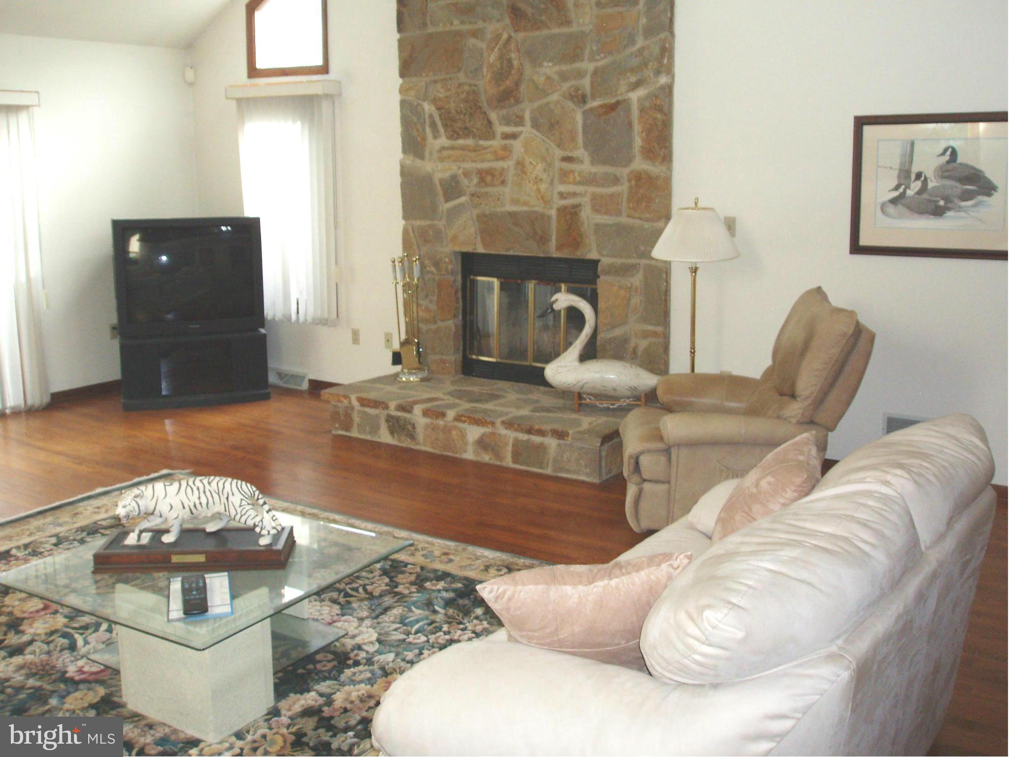 132 Middlecroft Road Elkton, MD 21921 - Photo 3 of 19 Interior (General)