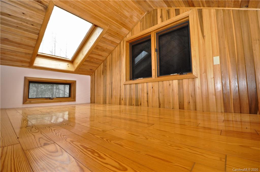 2685 West Road Hot Springs, NC 28743 - Photo 13 of 41 Gallery Image 13