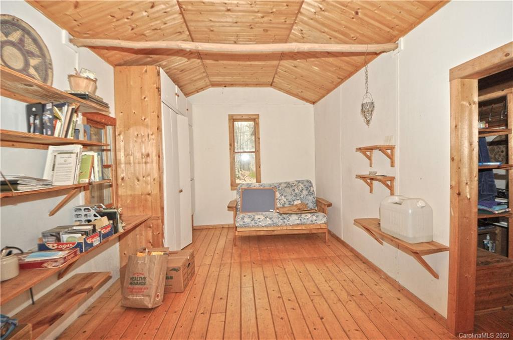 2685 West Road Hot Springs, NC 28743 - Photo 28 of 41 Gallery Image 28